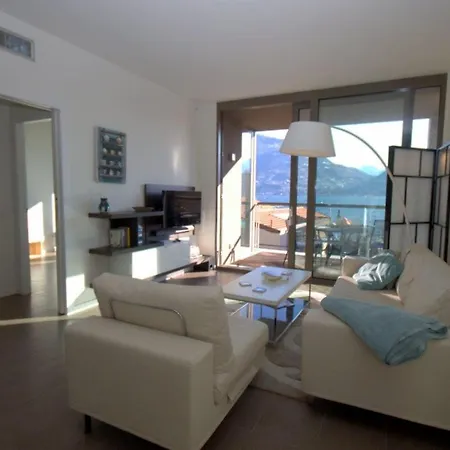 Vista Panorama Jewel - Acquaseria, By Lovecomo San Siro (Lombardy)